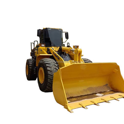 Η Komatsu WA 380 χρησιμοποιείται σε καταστήματα υλικών κατασκευής με εξαιρετικές επιδόσεις