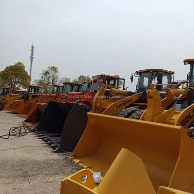 Η Komatsu WA 380 χρησιμοποιείται σε καταστήματα υλικών κατασκευής με εξαιρετικές επιδόσεις