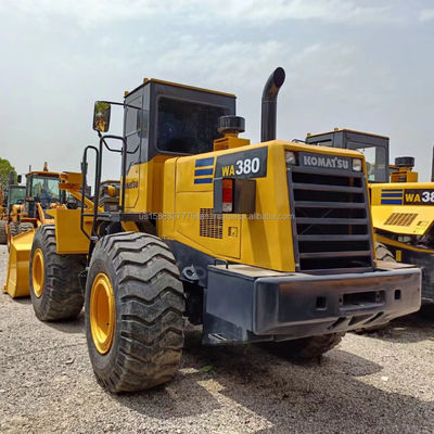 Αρχική μεταχειρισμένη φορτιστή Komatsu WA 380 με εξαιρετικές επιδόσεις στα καταστήματα υλικών οικοδόμησης