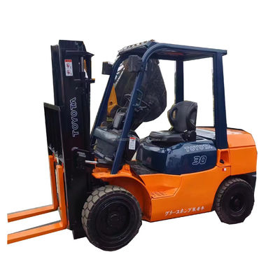 Ευλόγιος ανελκυστήρας FORKLINK TOYOTA 8F30 για πώληση μεταχειρισμένου κινητήρα ντίζελ 1000MM μήκος πιρούνι
