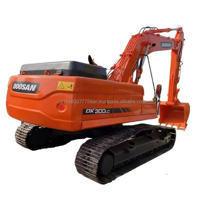 Εκσκαφέας DOOSAN DX300 με χαμηλό ωράριο εργασίας 0-2000 και αρχική υδραυλική αντλία