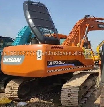 Η εκσκαφέας Doosan DH220-7 χρησιμοποιείται και είναι σε καλή κατάσταση με την αρχική υδραυλική βαλβίδα