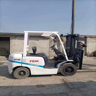 Χρησιμοποιημένο ανελκυστήρα TCM 25 Μεγάλη απόδοση πλάτος πιρούνι 4,5 μήκος πιρούνι 1000MM Μηχανή