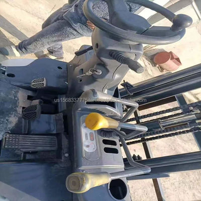 Χρησιμοποιημένο ανελκυστήρα TCM 25 Μεγάλη απόδοση πλάτος πιρούνι 4,5 μήκος πιρούνι 1000MM Μηχανή