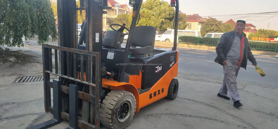 Χρησιμοποιούμενο φορτηγό Hangzhou J30 με εξαιρετικές επιδόσεις και βάρος 3000 kg