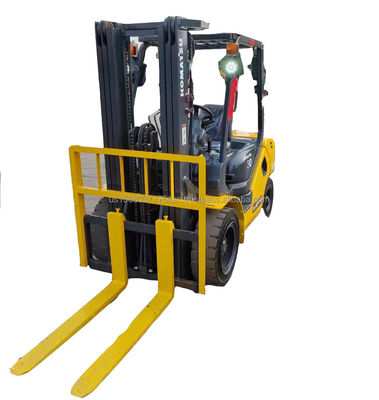 Αρχικό ανελκυστήρα Komatsu 30 Χρησιμοποιούμενο ανελκυστήρα με μήκος πιρούνι 1000 mm και κινητήρα ντίζελ