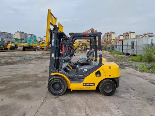 Χρησιμοποιήθηκε Komatsu 30 ανελκυστήρας με εξαιρετικές επιδόσεις και Min. ύψος ανύψωσης 4.5