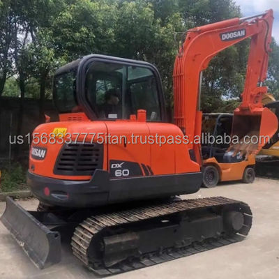 Εκσκαφείς Doosan 6TON Dx60 Εκσκαφείς κατασκευαστικών γραμμών Original Λιγότερες ώρες εργασίας