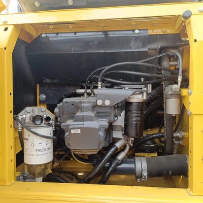 Χρησιμοποιούμενος εξορυκτής Komatsu PC220LC 22 τόνων με 119 kw υδραυλική βαλβίδα αρχική στο Lowest