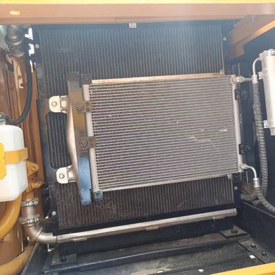 118 kw Χρησιμοποιούμενη μεταχειρισμένη Sany215c Μίνι Εκσκαφέας με Αρχική Υδραυλική Αντλία