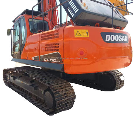 Χρησιμοποιούμενη εκσκαφέας 30 τόνων DOOSAN DX300 με καλή απόδοση και αρχικό υδραυλικό κύλινδρο